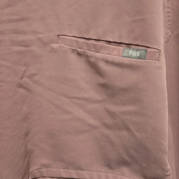 Figs Chalk Pink Scrub Set (Casma Top And Zamora Bottoms) - Size S - Picture 4 of 7